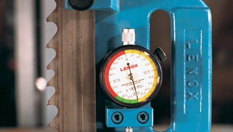 Lintzaagspanningsmeter